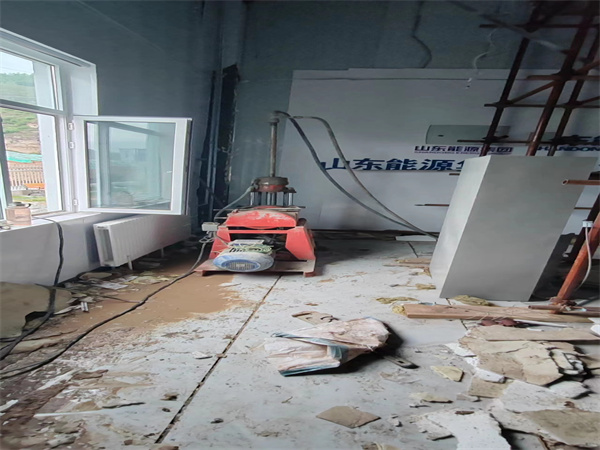 兴安地基基础下沉墙体裂缝加固注浆顶升施工